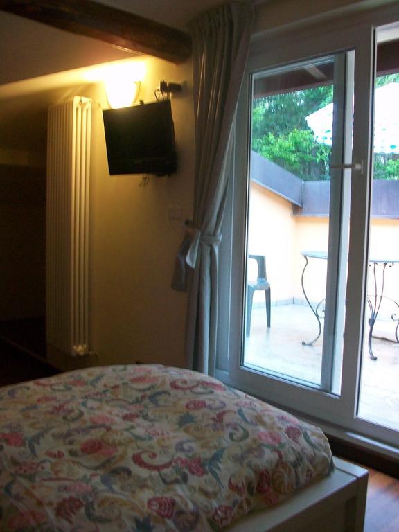 B&B L'Albero Maestro Orsenigo Cameră foto